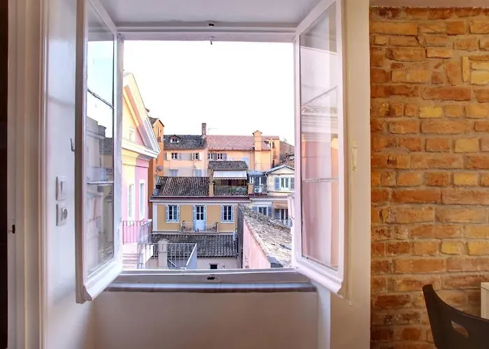 Grace's Elegant Corfu (city)